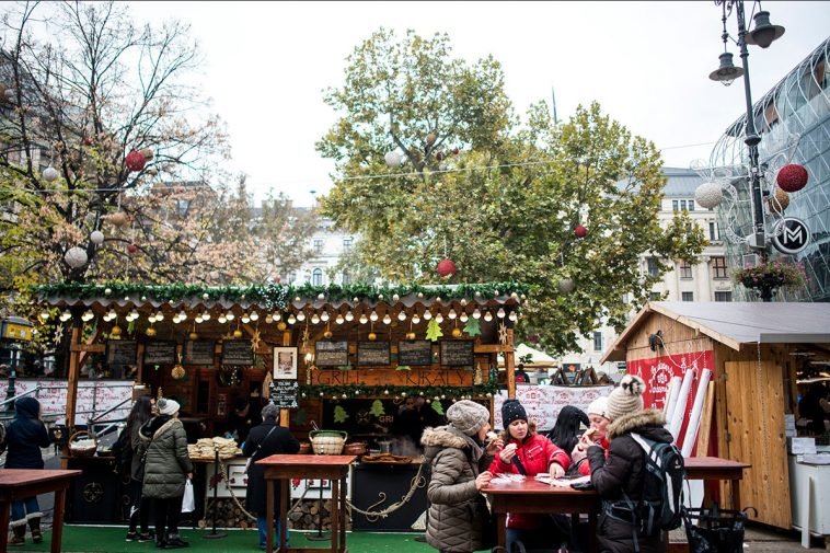 Vásárnyitó a Vörösmarty téren szombaton!