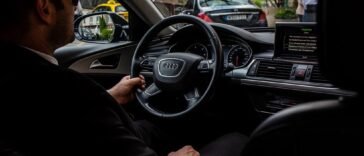 Mit kell tudnunk ha privát reptéri transzfert foglalunk ünnepek idejére